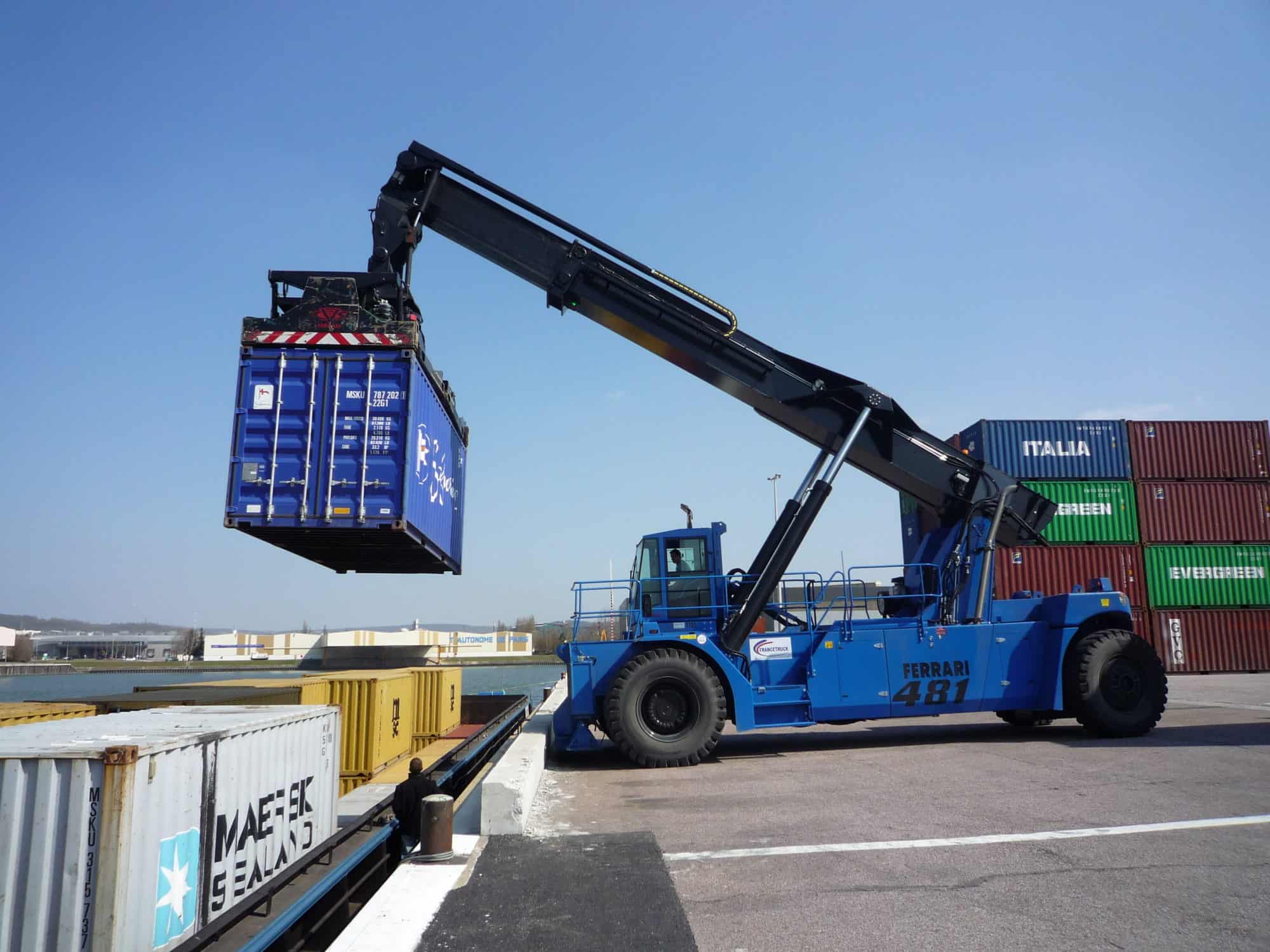 Logistique fluviale
